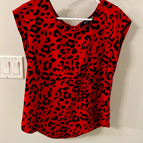 Red and black blouse size medium - Picture 1 of 3